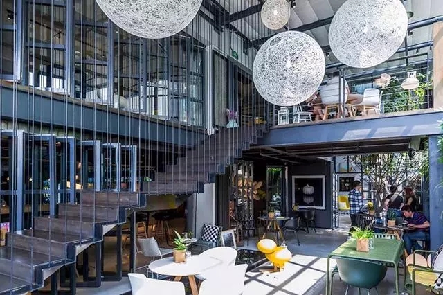 對這屆年輕人來說，“生活”在辦公空間，才是向往的生活